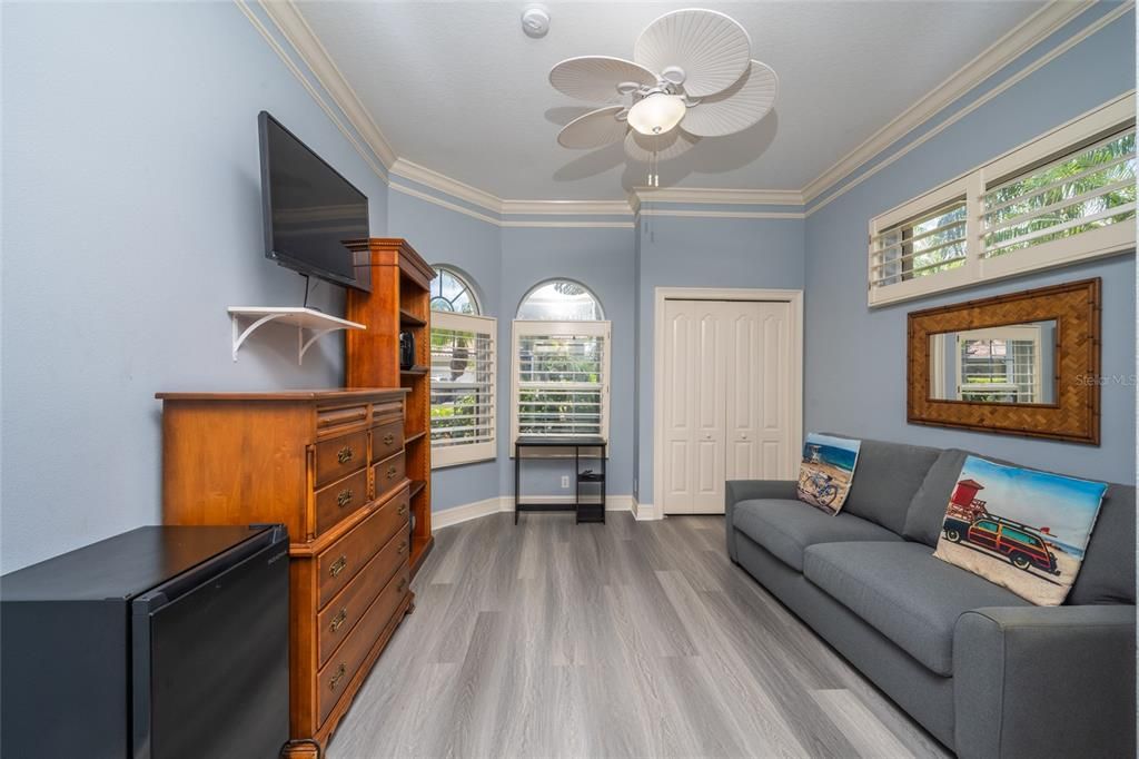 For Sale: $579,000 (3 beds, 3 baths, 2006 Square Feet)