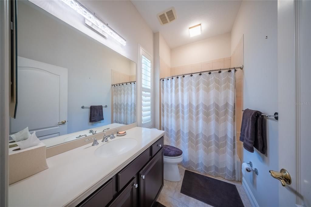 For Sale: $579,000 (3 beds, 3 baths, 2006 Square Feet)