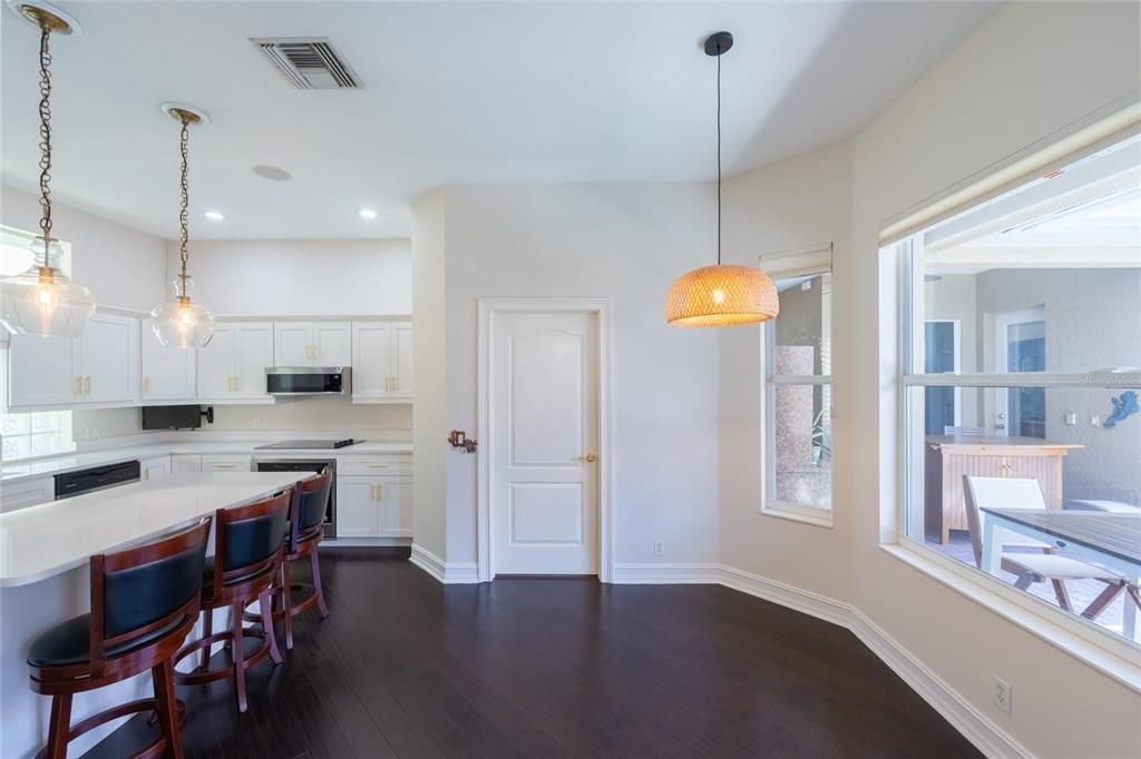 For Sale: $579,000 (3 beds, 3 baths, 2006 Square Feet)