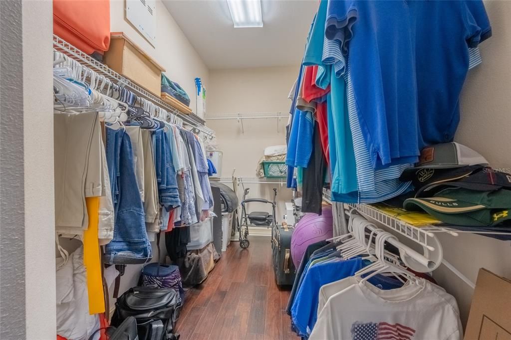 For Sale: $579,000 (3 beds, 3 baths, 2006 Square Feet)