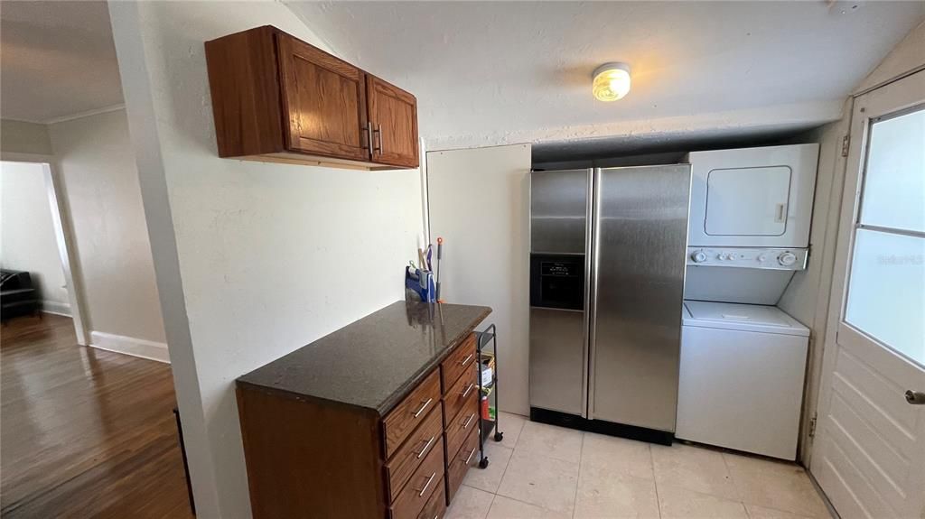 For Rent: $1,495 (2 beds, 1 baths, 816 Square Feet)