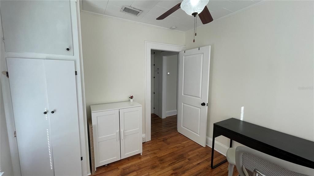 For Rent: $1,495 (2 beds, 1 baths, 816 Square Feet)