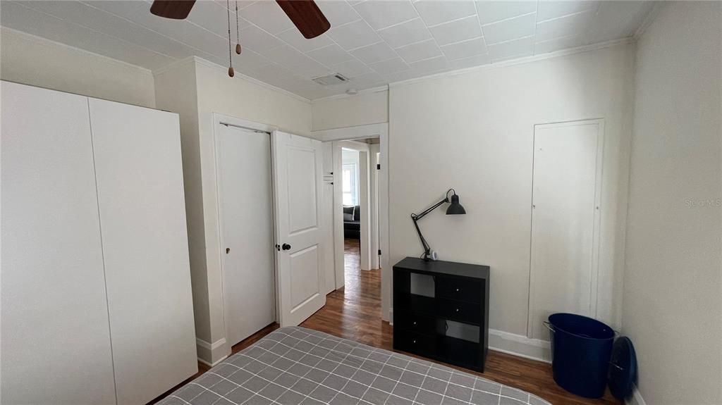 For Rent: $1,495 (2 beds, 1 baths, 816 Square Feet)