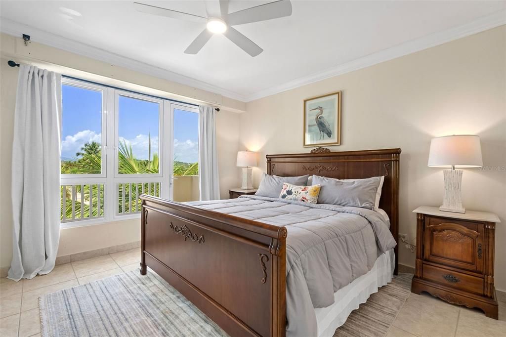 待售: $795,000 (2 贝兹, 2 浴室, 1775 平方英尺)