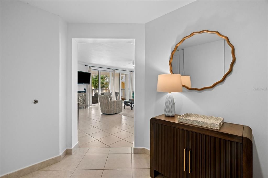 待售: $795,000 (2 贝兹, 2 浴室, 1775 平方英尺)