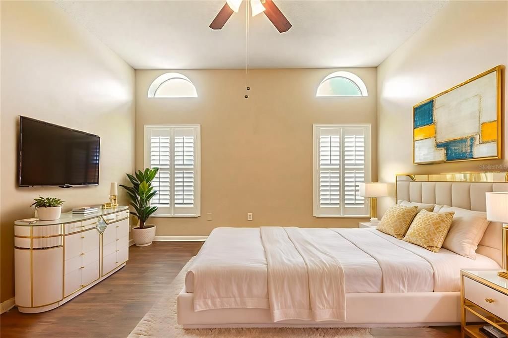 Под контрактом: $475,000 (3 спален, 2 ванн, 2070 Квадратных фут)