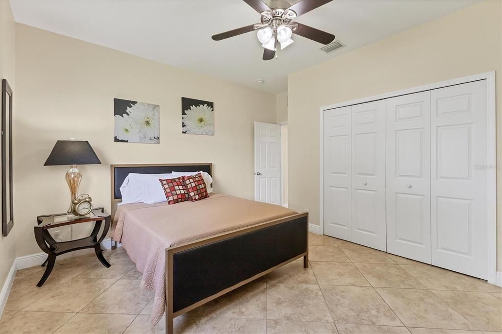 Active With Contract: $474,900 (3 beds, 2 baths, 2016 Square Feet)