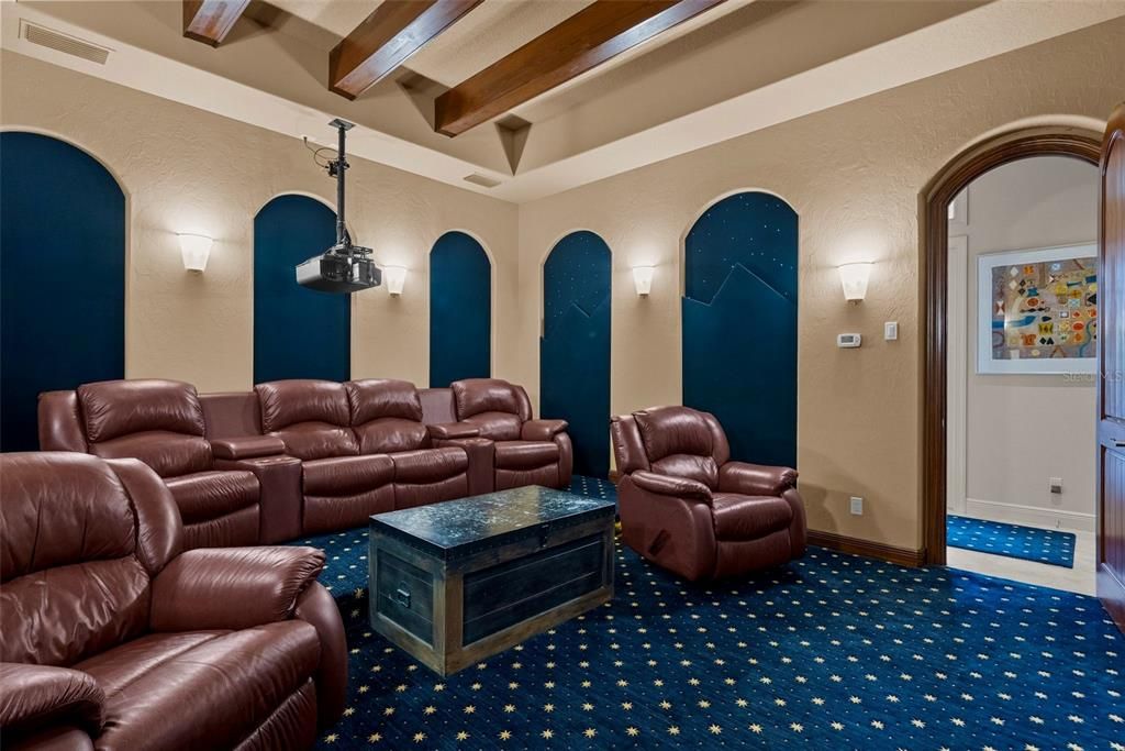 Active With Contract: $2,190,000 (3 beds, 3 baths, 4444 Square Feet)