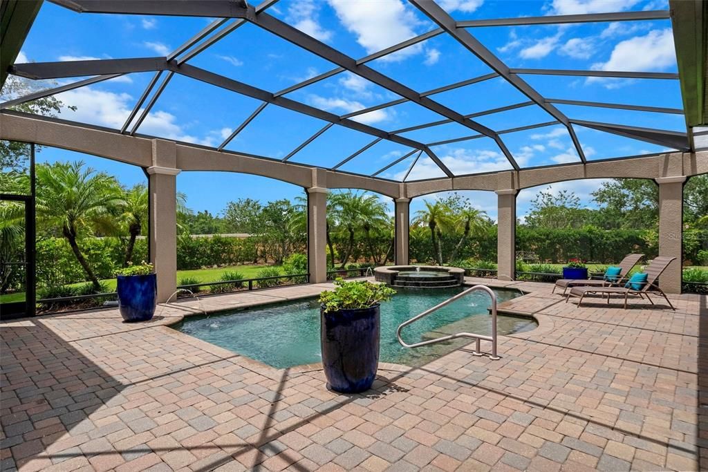 Active With Contract: $2,190,000 (3 beds, 3 baths, 4444 Square Feet)