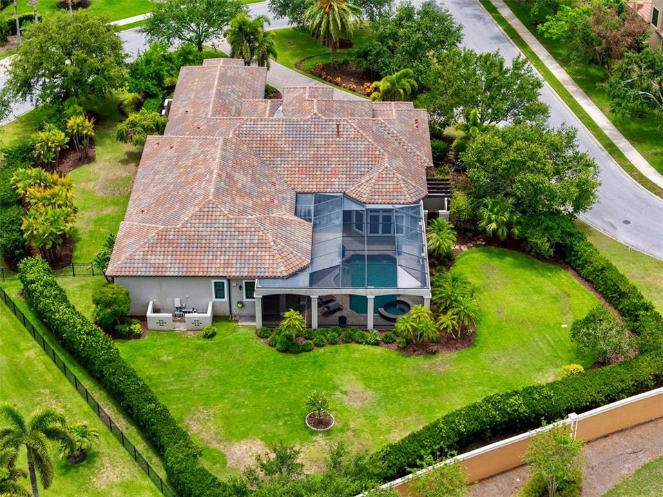 Active With Contract: $2,190,000 (3 beds, 3 baths, 4444 Square Feet)