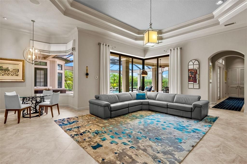 Active With Contract: $2,190,000 (3 beds, 3 baths, 4444 Square Feet)