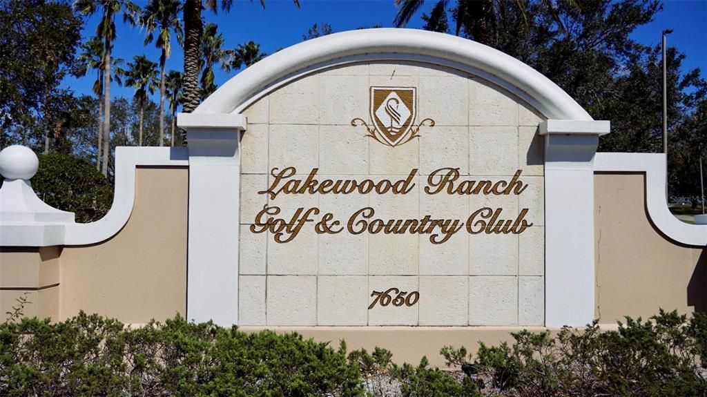 Active With Contract: $2,190,000 (3 beds, 3 baths, 4444 Square Feet)