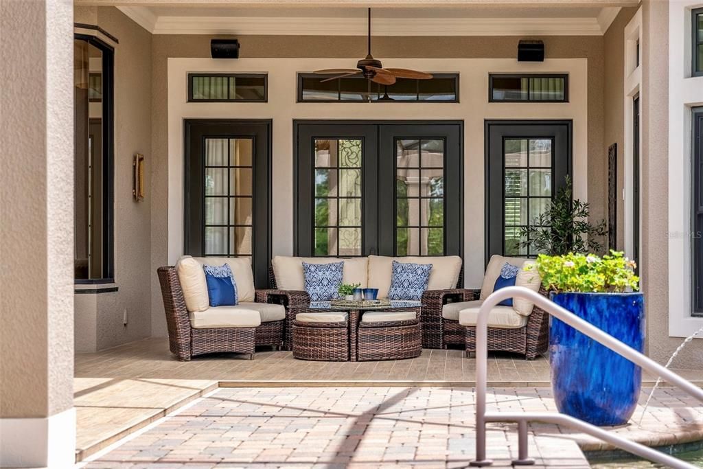 Active With Contract: $2,190,000 (3 beds, 3 baths, 4444 Square Feet)