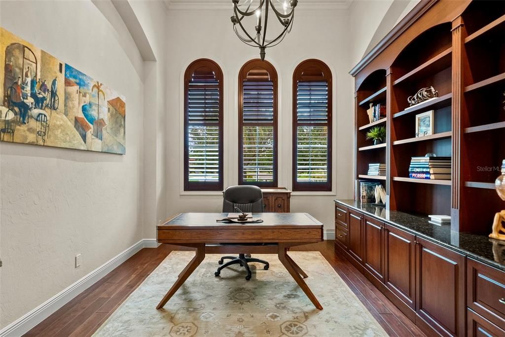 Active With Contract: $2,190,000 (3 beds, 3 baths, 4444 Square Feet)