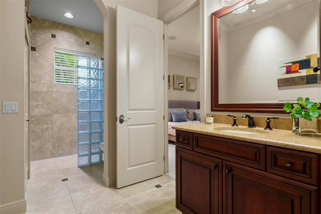 Active With Contract: $2,190,000 (3 beds, 3 baths, 4444 Square Feet)