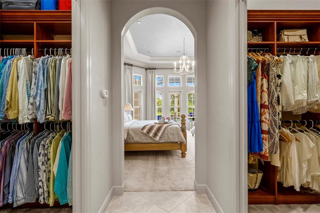 Active With Contract: $2,190,000 (3 beds, 3 baths, 4444 Square Feet)