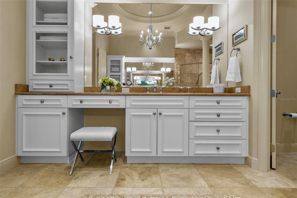 Active With Contract: $2,190,000 (3 beds, 3 baths, 4444 Square Feet)