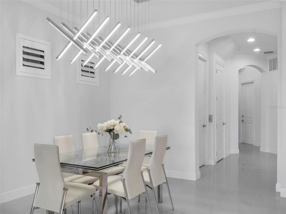 На продажу: $1,600,000 (6 спален, 6 ванн, 4251 Квадратных фут)