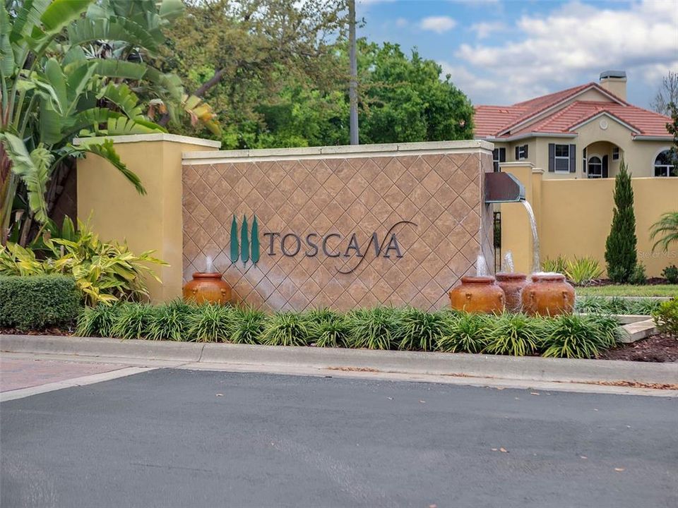 На продажу: $1,600,000 (6 спален, 6 ванн, 4251 Квадратных фут)