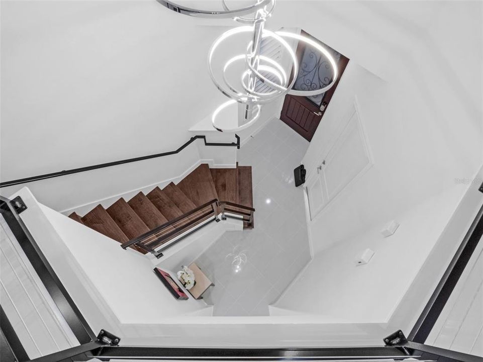 На продажу: $1,600,000 (6 спален, 6 ванн, 4251 Квадратных фут)