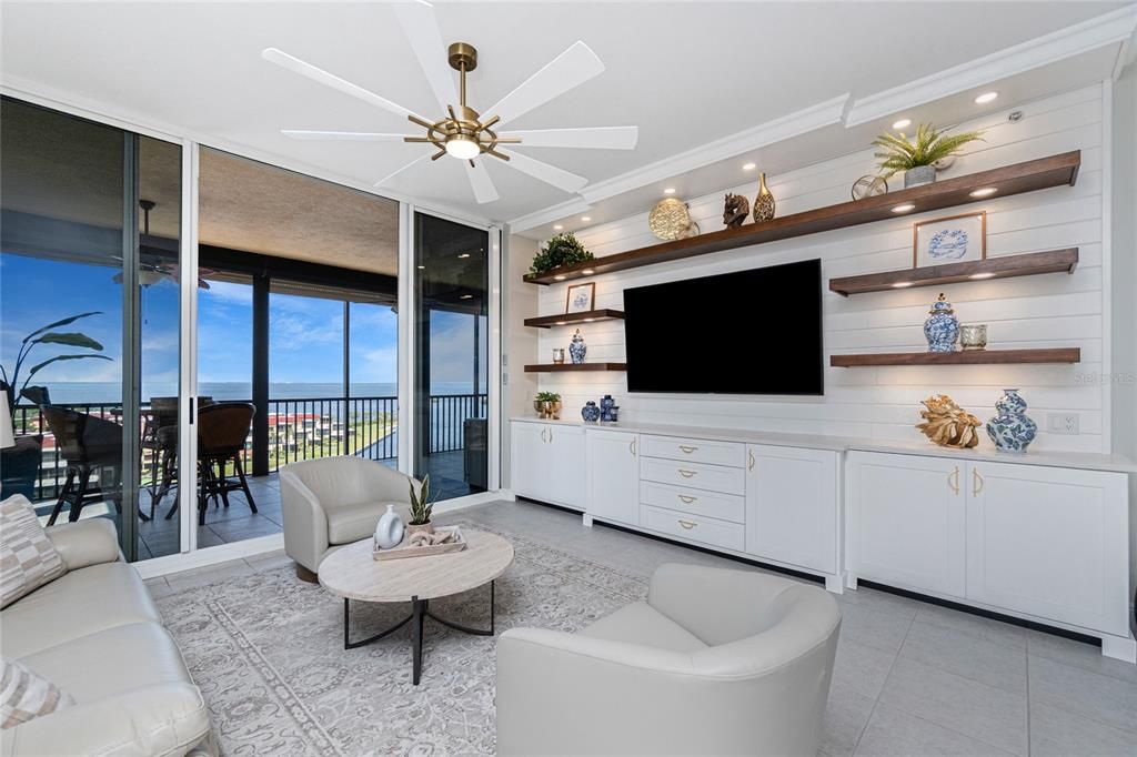 For Sale: $975,000 (3 beds, 3 baths, 2495 Square Feet)