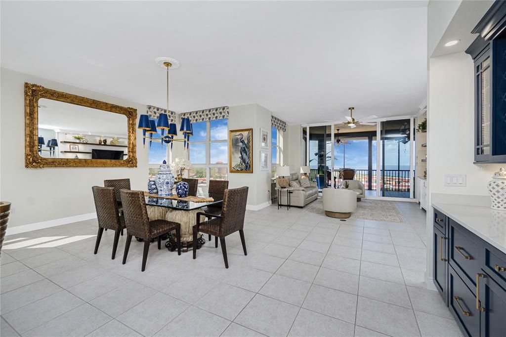 For Sale: $975,000 (3 beds, 3 baths, 2495 Square Feet)