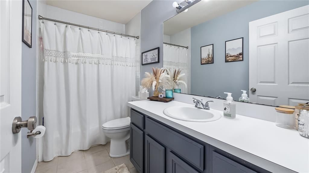 For Sale: $369,000 (3 beds, 2 baths, 1184 Square Feet)