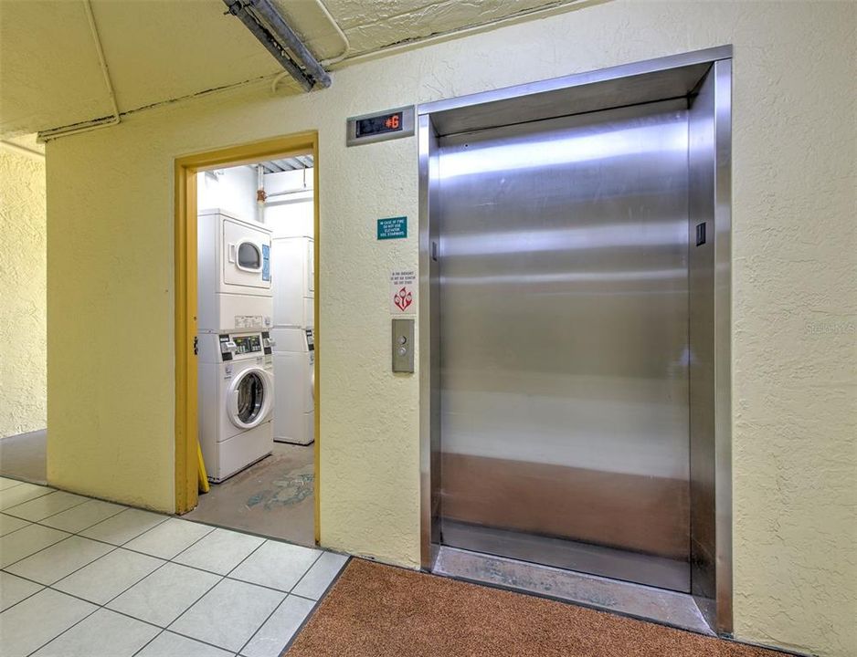 En Venta: $1,125,000 (3 camas, 3 baños, 1450 Pies cuadrados)