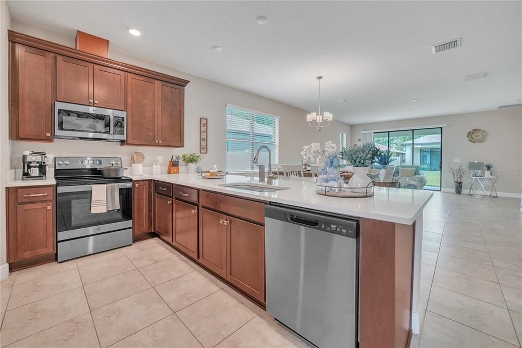 待售: $497,990 (3 贝兹, 2 浴室, 1960 平方英尺)