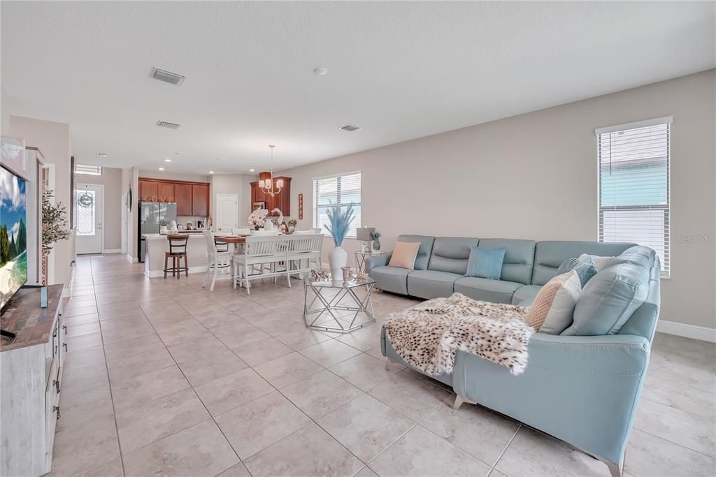 待售: $497,990 (3 贝兹, 2 浴室, 1960 平方英尺)