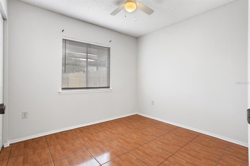 En Venta: $219,900 (3 camas, 2 baños, 984 Pies cuadrados)