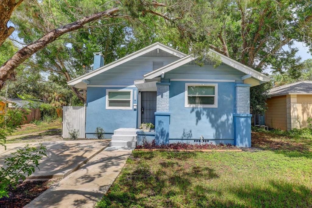 Active With Contract: $279,990 (3 beds, 2 baths, 1078 Square Feet)