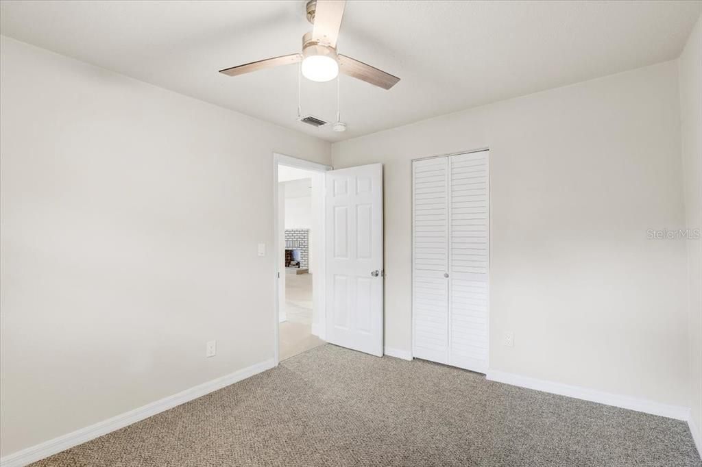 Active With Contract: $279,990 (3 beds, 2 baths, 1078 Square Feet)