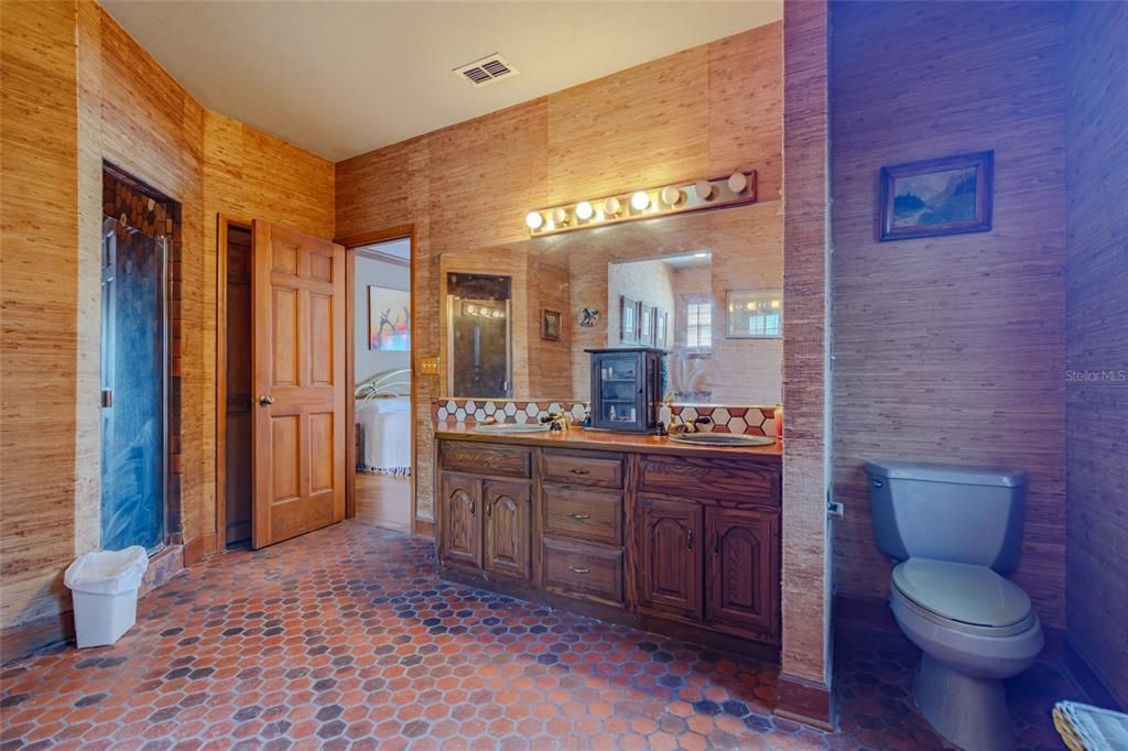 На продажу: $1,375,000 (3 спален, 2 ванн, 3444 Квадратных фут)