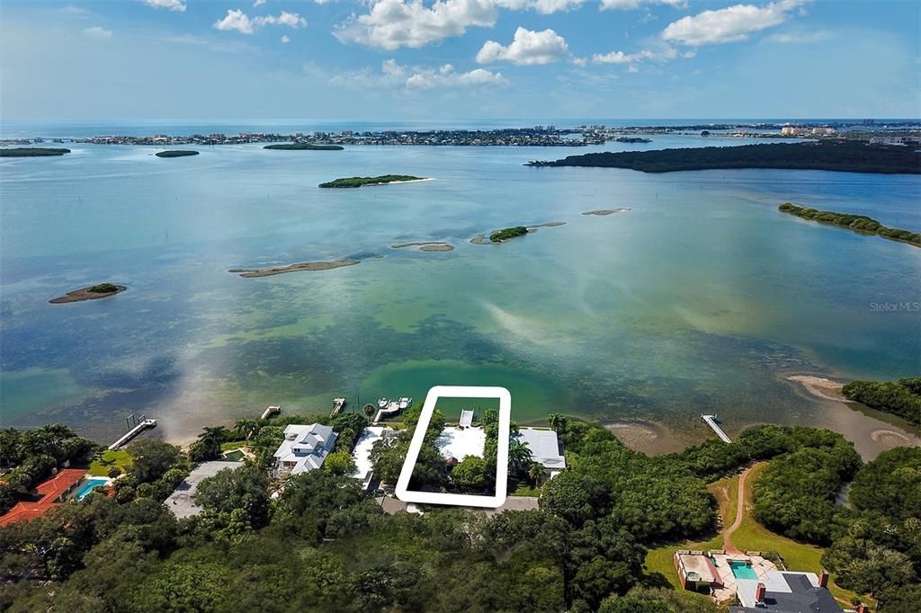 En Renta: $10,000 (3 camas, 4 baños, 3082 Pies cuadrados)