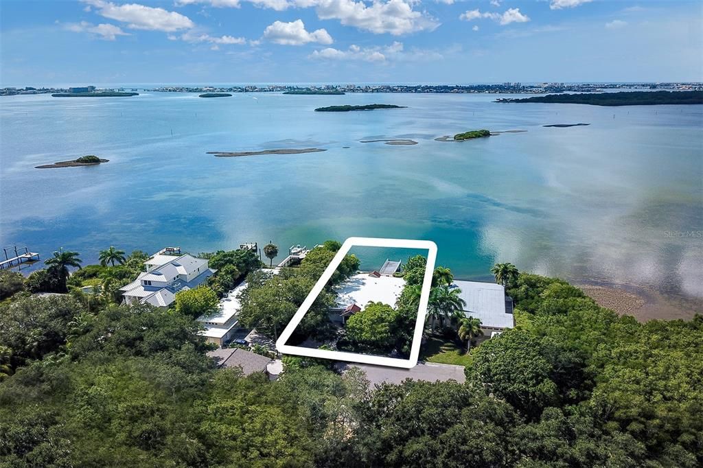 En Renta: $10,000 (3 camas, 4 baños, 3082 Pies cuadrados)