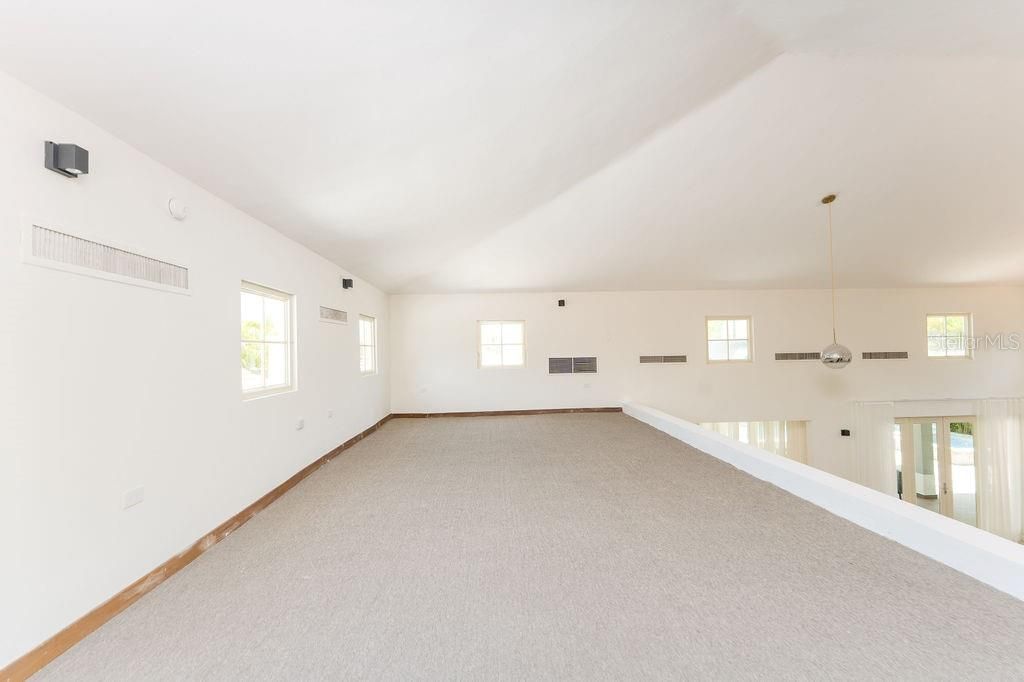 Active With Contract: $2,075,000 (4 beds, 3 baths, 3715 Square Feet)