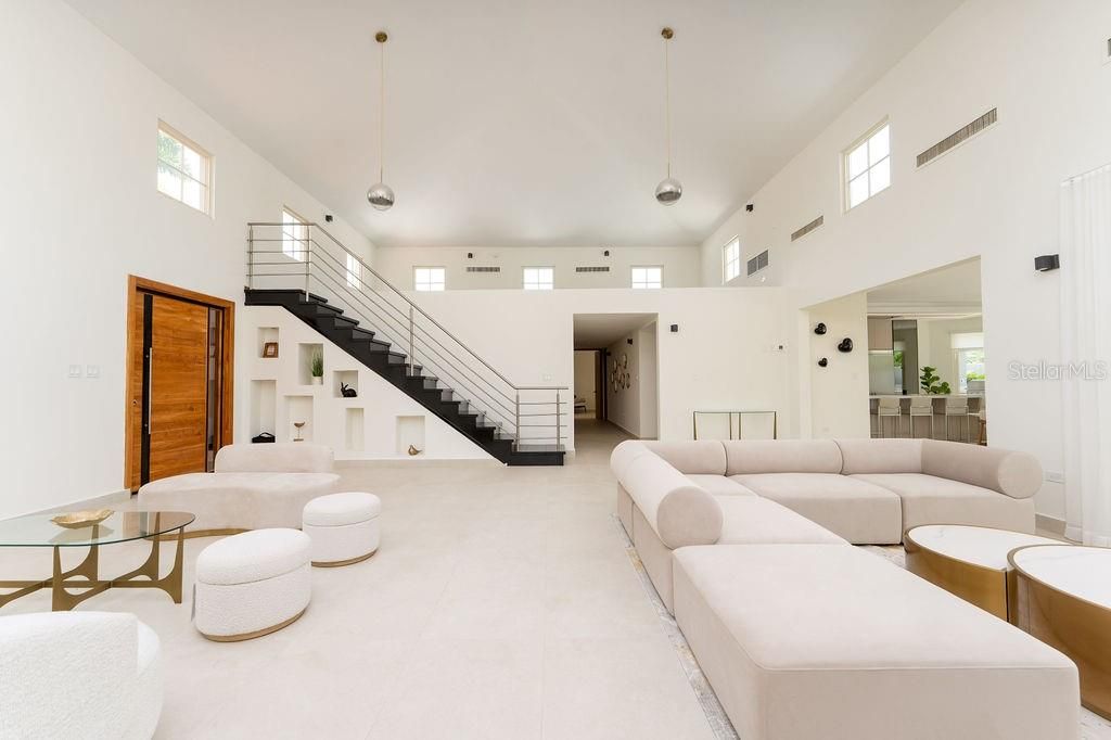 Active With Contract: $2,075,000 (4 beds, 3 baths, 3715 Square Feet)