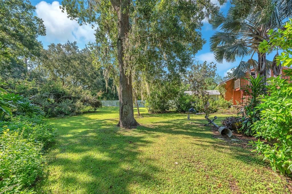 Activo con contrato: $475,000 (3 camas, 2 baños, 3244 Pies cuadrados)