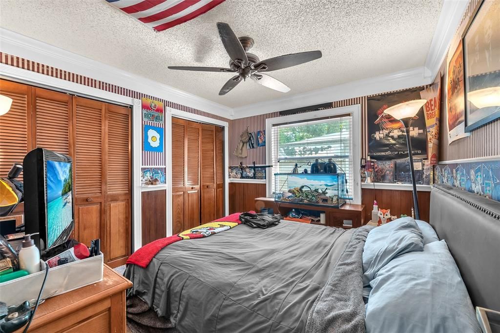 Activo con contrato: $475,000 (3 camas, 2 baños, 3244 Pies cuadrados)