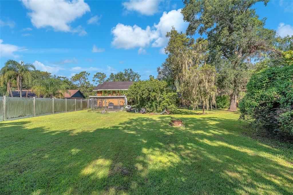 Activo con contrato: $475,000 (3 camas, 2 baños, 3244 Pies cuadrados)