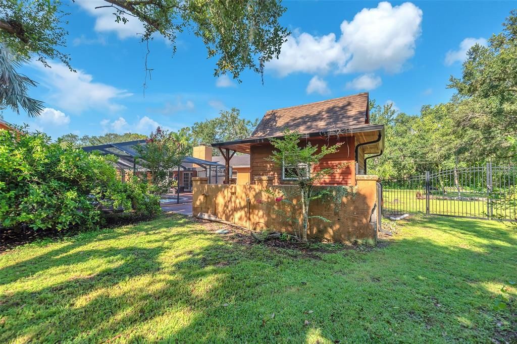 Activo con contrato: $475,000 (3 camas, 2 baños, 3244 Pies cuadrados)