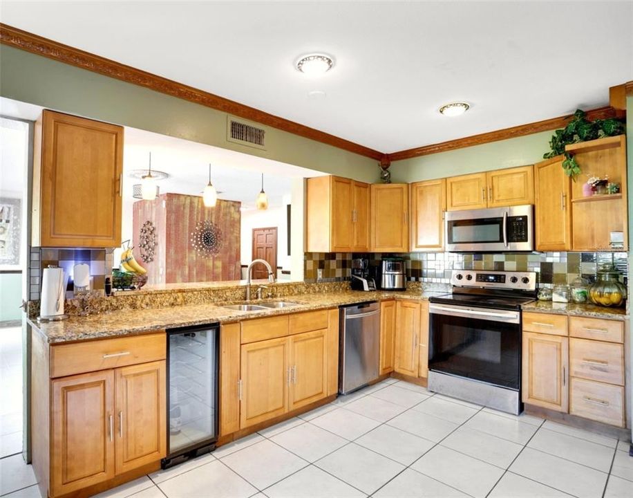 待售: $1,619,000 (20 贝兹, 0 浴室, 6794 平方英尺)