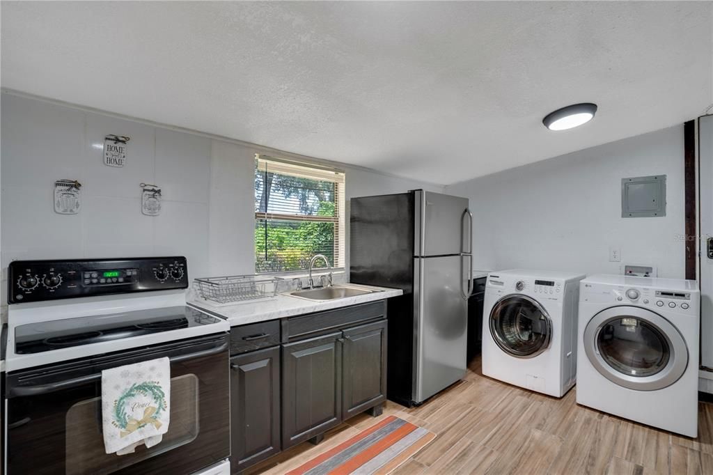 待售: $1,619,000 (20 贝兹, 0 浴室, 6794 平方英尺)