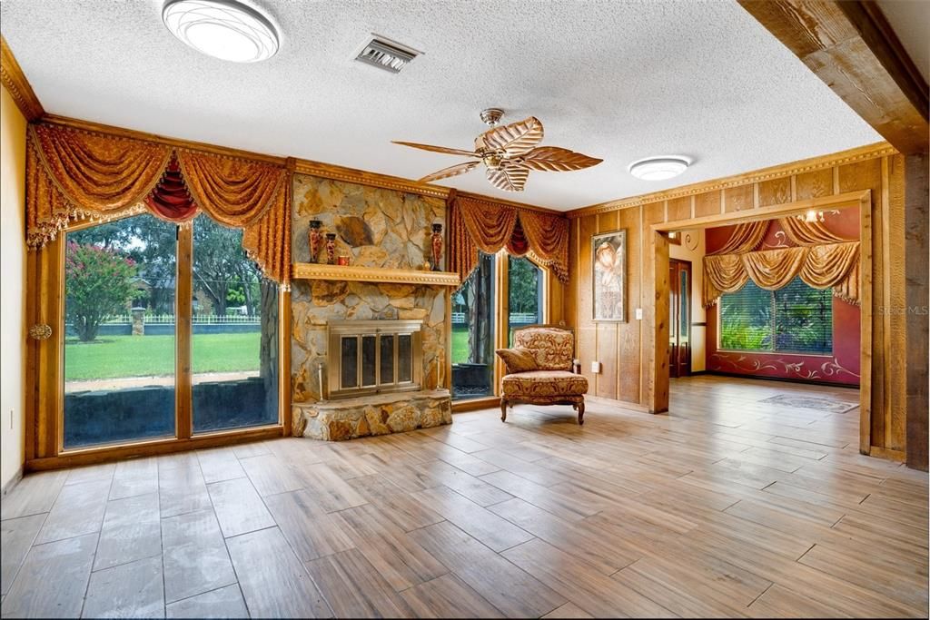 待售: $1,619,000 (20 贝兹, 0 浴室, 6794 平方英尺)