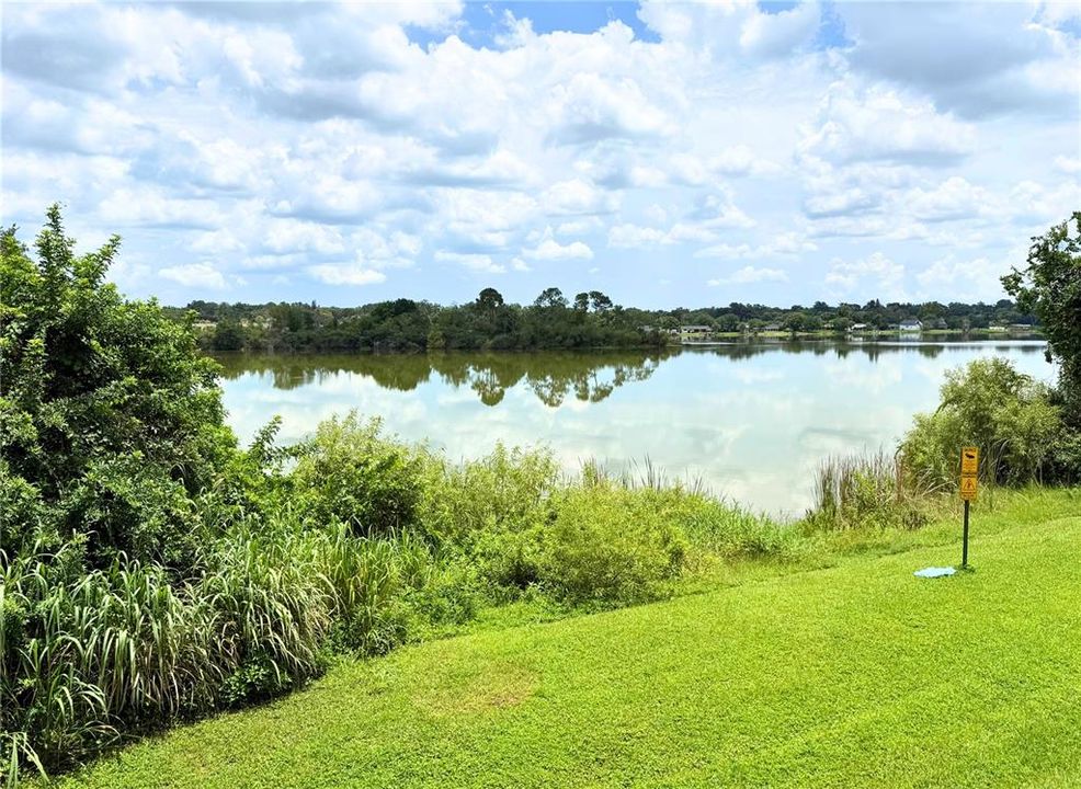 待售: $145,000 (1 贝兹, 1 浴室, 708 平方英尺)