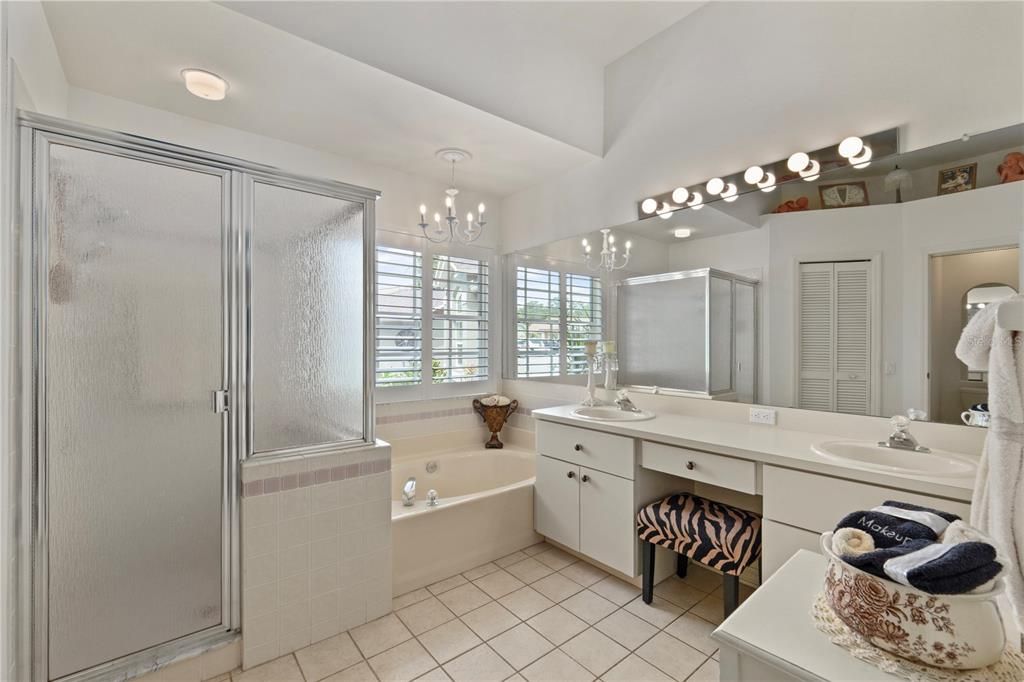 待售: $410,000 (3 贝兹, 2 浴室, 1943 平方英尺)