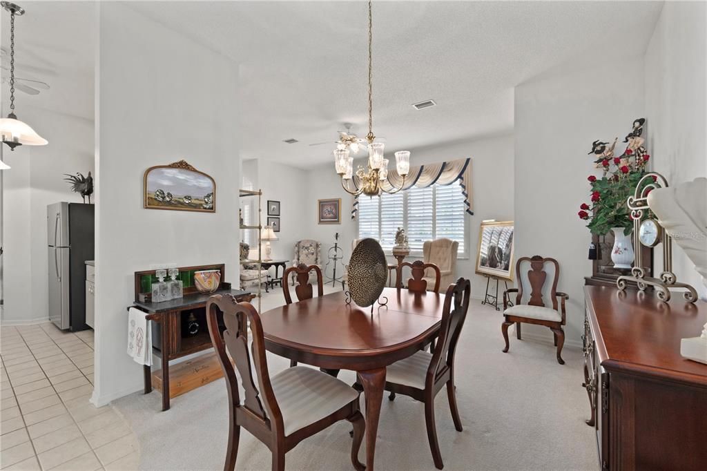 待售: $410,000 (3 贝兹, 2 浴室, 1943 平方英尺)