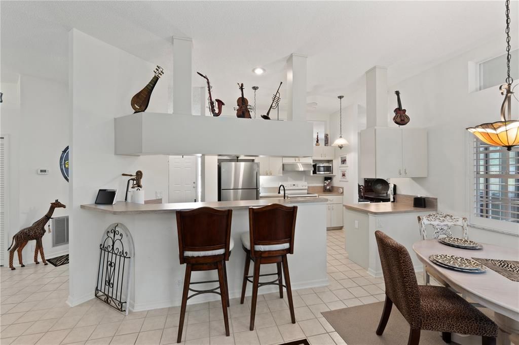 待售: $410,000 (3 贝兹, 2 浴室, 1943 平方英尺)