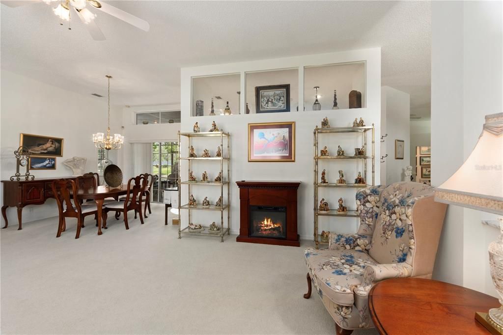 待售: $410,000 (3 贝兹, 2 浴室, 1943 平方英尺)